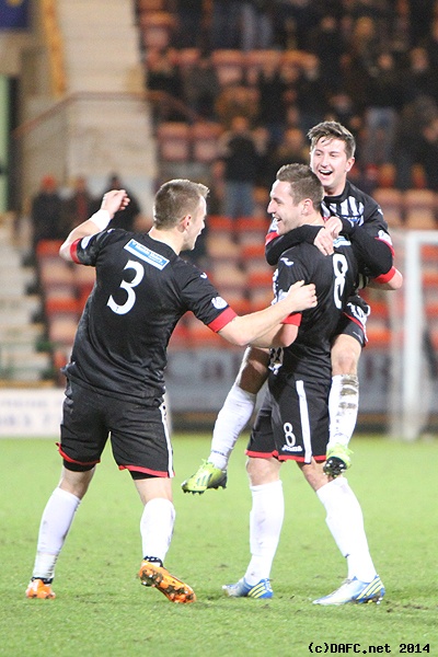(c) www.DAFC.net
Photographs can be requested from photos@dafc.net
Stephen Husband celebrates with Josh Falkingham and Danny Grainger.
(IMG_0051.jpg)