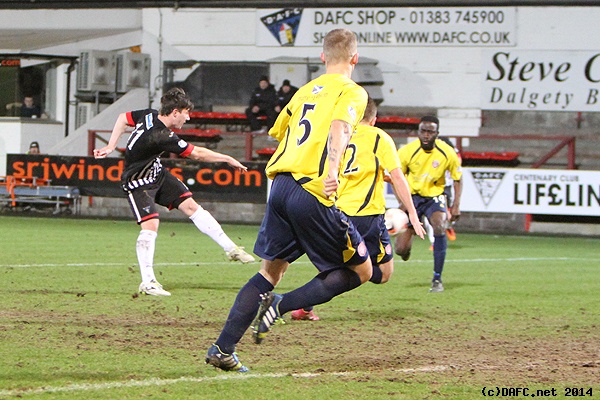 (c) www.DAFC.net
Photographs can be requested from photos@dafc.net
Ross Forbes makes it 2-0 with this effort!
(IMG_0138.jpg)