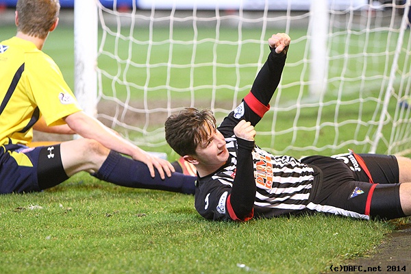 (c) www.DAFC.net
Photographs can be requested from photos@dafc.net
Josh Falkingham makes it 3-0!
(IMG_0202.jpg)