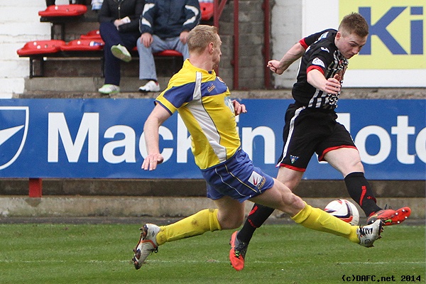 (c) www.DAFC.net
Photographs can be requested from photos@dafc.net
Allan Smith v Bryan Hodge.
(IMG_0209.jpg)