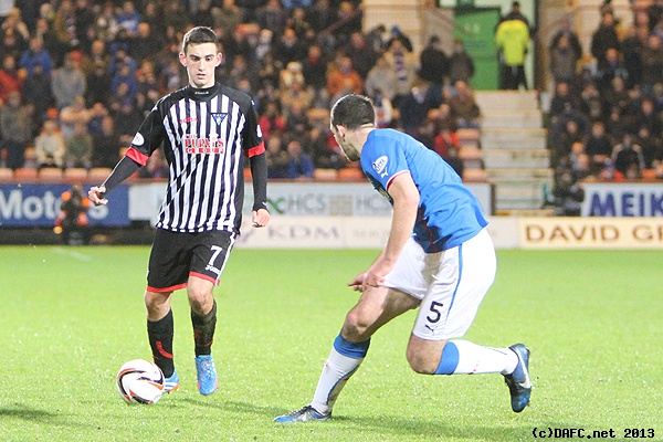 (c) www.DAFC.net
Photographs can be requested from photos@dafc.net
Shaun Byrne v Lee Wallace.
(IMG_0221.jpg)