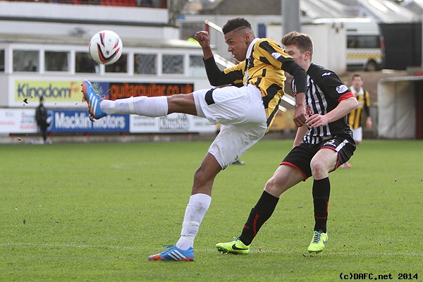 (c) www.DAFC.net
Photographs can be requested from photos@dafc.net
Alex Whittle v Nathan Austin.)
(IMG_0415.jpg)