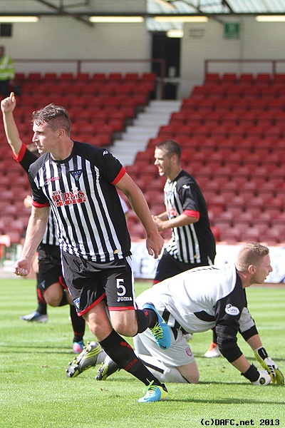 (c) www.DAFC.net
Photographs can be requested from photos@dafc.net
Callum Morris celebrates!
(ParsvArbroath17thAugust2013057.jpg)