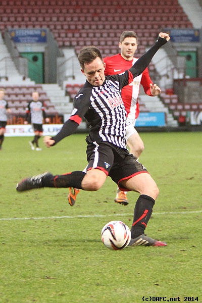 (c) www.DAFC.net
Photographs can be requested from photos@dafc.net
Lawrence Shankland make it 3-0 with this effort!
(ParsvAyrUnited22ndFebruary2014.142.jpg)