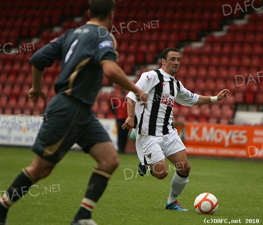                          (c) www.DAFC.net
Photographs can be requested from photos@dafc.net

Davie Graham attacking

(grahamattackingParsvArbroath24thJuly2010.jpg)