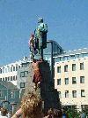 Statue with Pars Flag