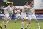 Pars v Celtic 19th February 2006. Andy Tod celebrates the equaliser!