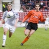 Pars v Dundee Utd. 25th February 2006. Noel Hunt in action.